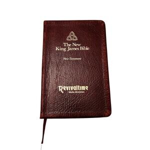 The New King James Bible New Testament Leather Revivaltime Media Ministries Used